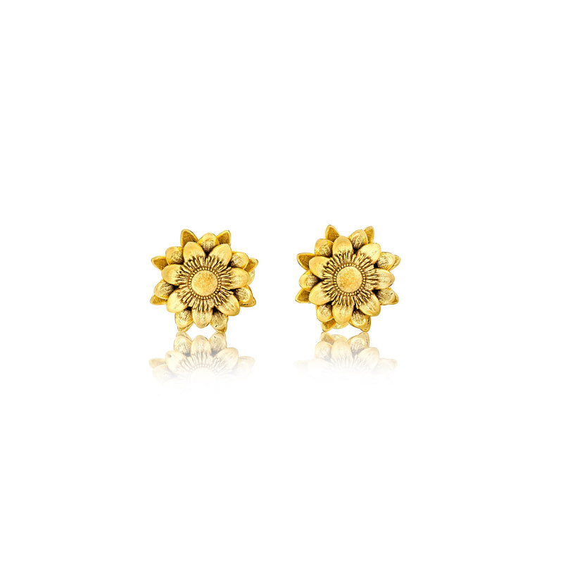 Xigera Stud Earrings in 18K Gold - Small
